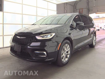 2023 Chrysler Pacifica Touring L 121.6" WB