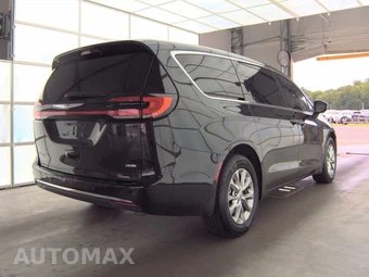 2023 Chrysler Pacifica Touring L 121.6" WB - miniatura 4