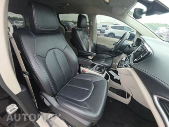 2023 Chrysler Pacifica Touring L 121.6" WB - miniatura 8