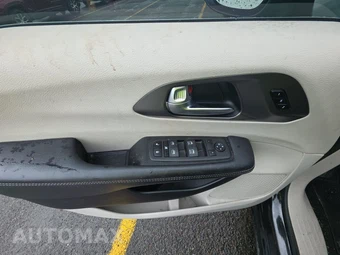 2023 Chrysler Pacifica Touring L 121.6" WB - miniatura 9