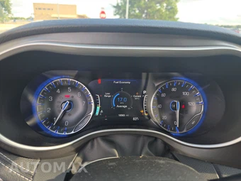 2023 Chrysler Pacifica Touring L 121.6" WB - miniatura 12