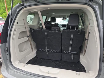 2023 Chrysler Pacifica Touring L 121.6" WB - miniatura 17