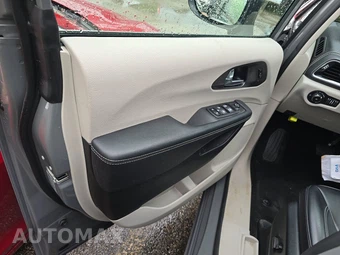 2023 Chrysler Pacifica Touring L 121.6" WB - miniatura 9