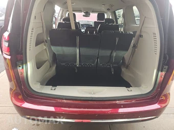 2023 Chrysler Pacifica Touring L 121.6" WB - miniatura 17