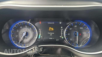 2023 Chrysler Pacifica Touring L 121.6" WB - miniatura 23