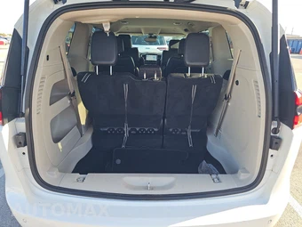 2023 Chrysler Pacifica Touring L 121.6" WB – miniatura 17