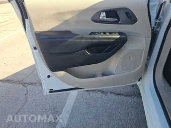 2023 Chrysler Pacifica Touring L 121.6" WB – miniatura 9