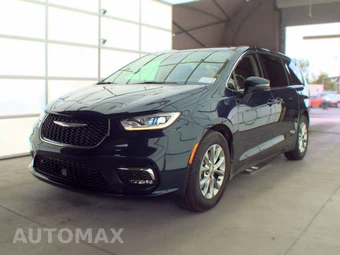 2023 Chrysler Pacifica Touring L 121.6" WB
