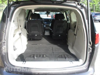 2023 Chrysler Voyager LX 121.6" WB - miniatura 24