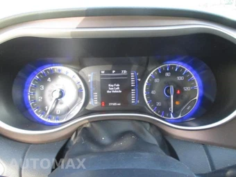 2023 Chrysler Voyager LX 121.6" WB - miniatura 4