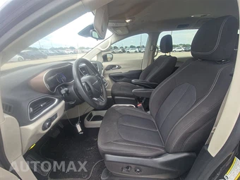 2023 Chrysler Voyager LX 121.6" WB - miniatura 7