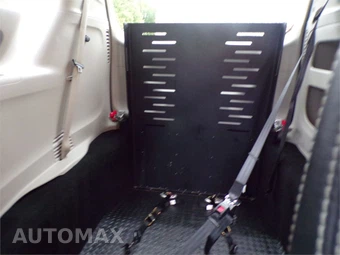 2023 Chrysler Voyager LX 121.6" WB - miniatura 14