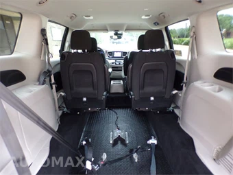 2023 Chrysler Voyager LX 121.6" WB - miniatura 21