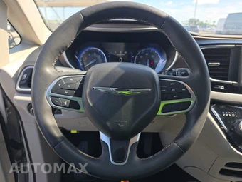 2023 Chrysler Voyager LX 121.6" WB – miniatura 10