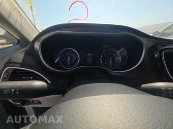 2023 Chrysler Voyager LX 121.6" WB – miniatura 12