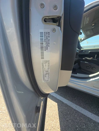 2023 Chrysler Voyager LX 121.6" WB – miniatura 15