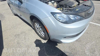 2023 Chrysler Voyager LX 121.6" WB – miniatura 24