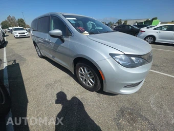 2023 Chrysler Voyager LX 121.6" WB – miniatura 3