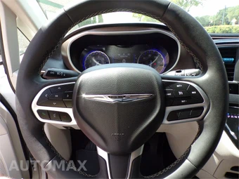 2023 Chrysler Voyager LX 121.6" WB - miniatura 13