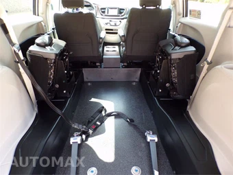2023 Chrysler Voyager LX 121.6" WB - miniatura 23