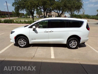 2023 Chrysler Voyager LX 121.6" WB - miniatura 5