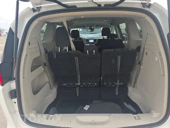 2023 Chrysler Voyager LX 121.6" WB - miniatura 17