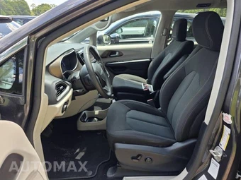 2023 Chrysler Voyager LX 121.6" WB – miniatura 18
