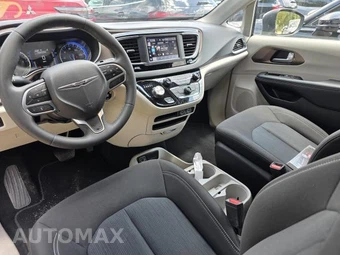 2023 Chrysler Voyager LX 121.6" WB – miniatura 20