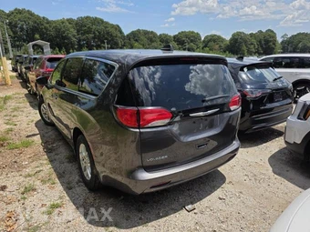 2023 Chrysler Voyager LX 121.6" WB – miniatura 6