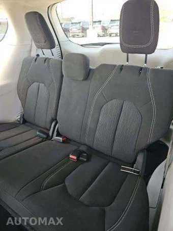 2023 Chrysler Voyager LX 121.6" WB - miniatura 14
