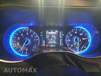 2023 Chrysler Voyager LX 121.6" WB – miniatura 12