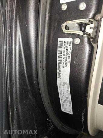 2023 Chrysler Voyager LX 121.6" WB – miniatura 15