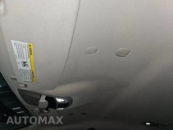 2023 Chrysler Voyager LX 121.6" WB – miniatura 18