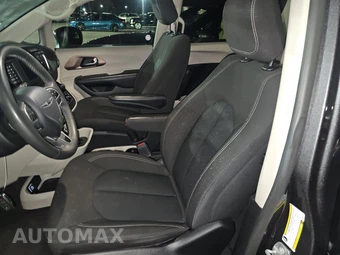 2023 Chrysler Voyager LX 121.6" WB – miniatura 7