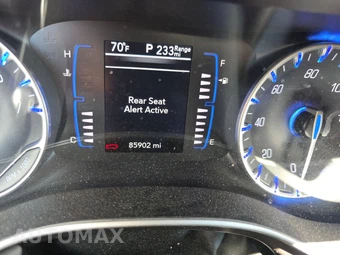 2023 Chrysler Voyager LX 121.6" WB – miniatura 12
