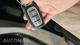 2023 Chrysler Voyager LX 121.6" WB – miniatura 21