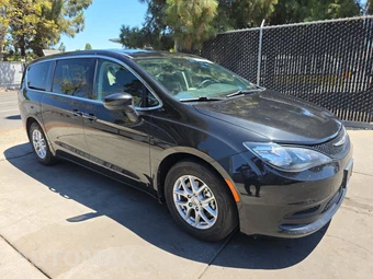 2023 Chrysler Voyager LX 121.6" WB – miniatura 3