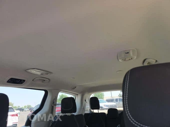 2023 Chrysler Voyager LX 121.6" WB - miniatura 8