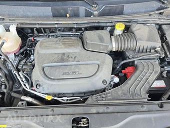2023 Chrysler Voyager LX 121.6" WB - miniatura 16
