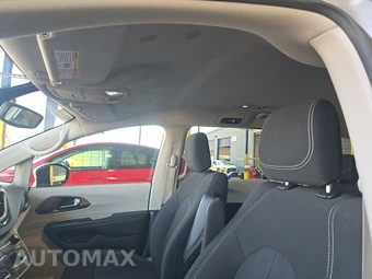 2023 Chrysler Voyager LX 121.6" WB - miniatura 23