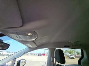 2023 Chrysler Voyager LX 121.6" WB - miniatura 18