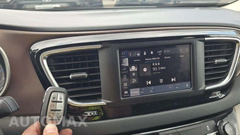 2023 Chrysler Voyager LX 121.6" WB – miniatura 22