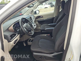 2023 Chrysler Voyager LX 121.6" WB – miniatura 7