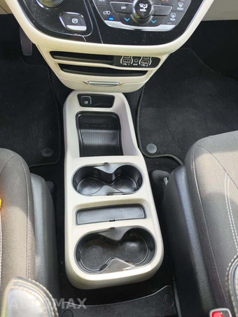 2023 Chrysler Voyager LX 121.6" WB - miniatura 10