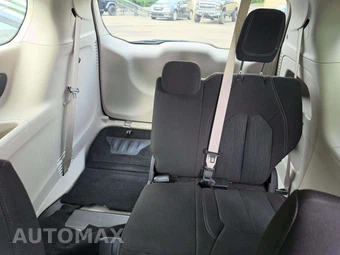 2023 Chrysler Voyager LX 121.6" WB - miniatura 14