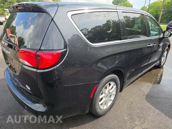 2023 Chrysler Voyager LX 121.6" WB - miniatura 3