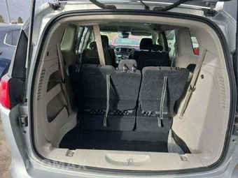 2023 Chrysler Voyager LX 121.6" WB – miniatura 15