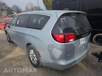 2023 Chrysler Voyager LX 121.6" WB – miniatura 2
