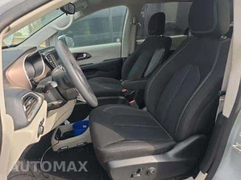 2023 Chrysler Voyager LX 121.6" WB – miniatura 6