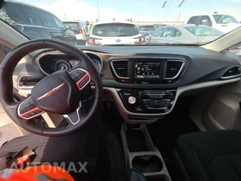 2023 Chrysler Voyager LX 121.6" WB - miniatura 11